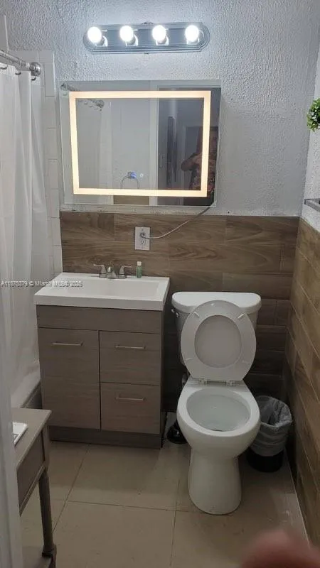 1925-1927 Rodman St, Hollywood, Florida 33020, Hollywood, Florida 33020, ,Residential Income,For Sale,1925-1927 Rodman St, Hollywood, Florida 33020,A11875379