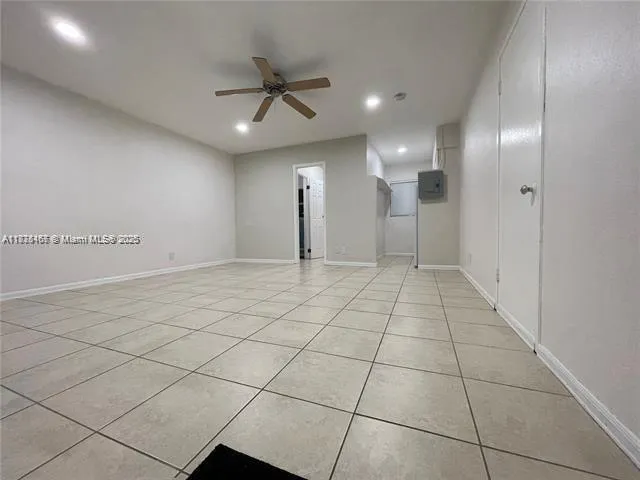 1717 Ne 12th St, Fort Lauderdale, Florida 33304, Fort Lauderdale, Florida 33304, ,Residential Income,For Sale,1717 Ne 12th St, Fort Lauderdale, Florida 33304,A11875467