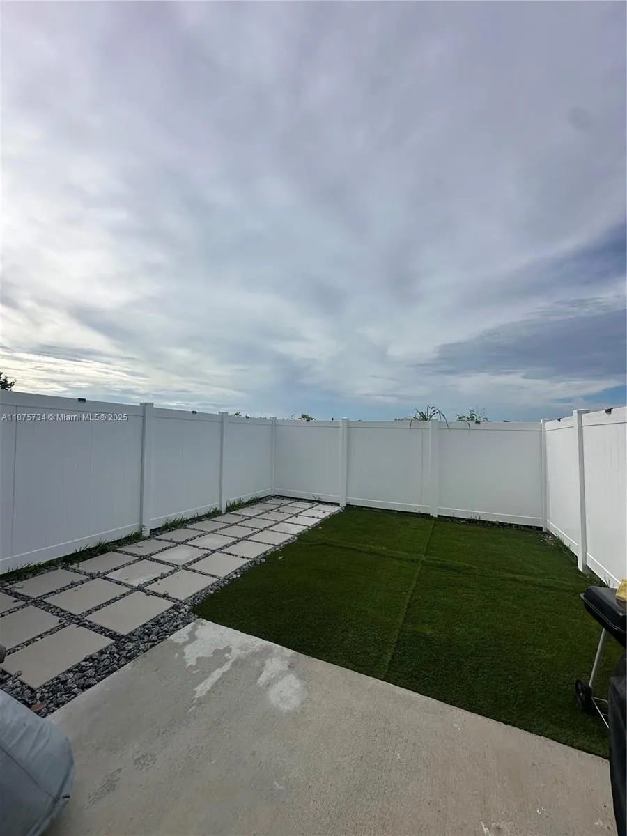 1070 Nw 6th Terrace 1070 Nw 6th Terrace 1070, Flor, Florida City, Florida 33034, 3 Bedrooms Bedrooms, ,3 BathroomsBathrooms,Residential Lease,For Rent,1070 Nw 6th Terrace 1070 Nw 6th Terrace 1070, Flor,A11875734
