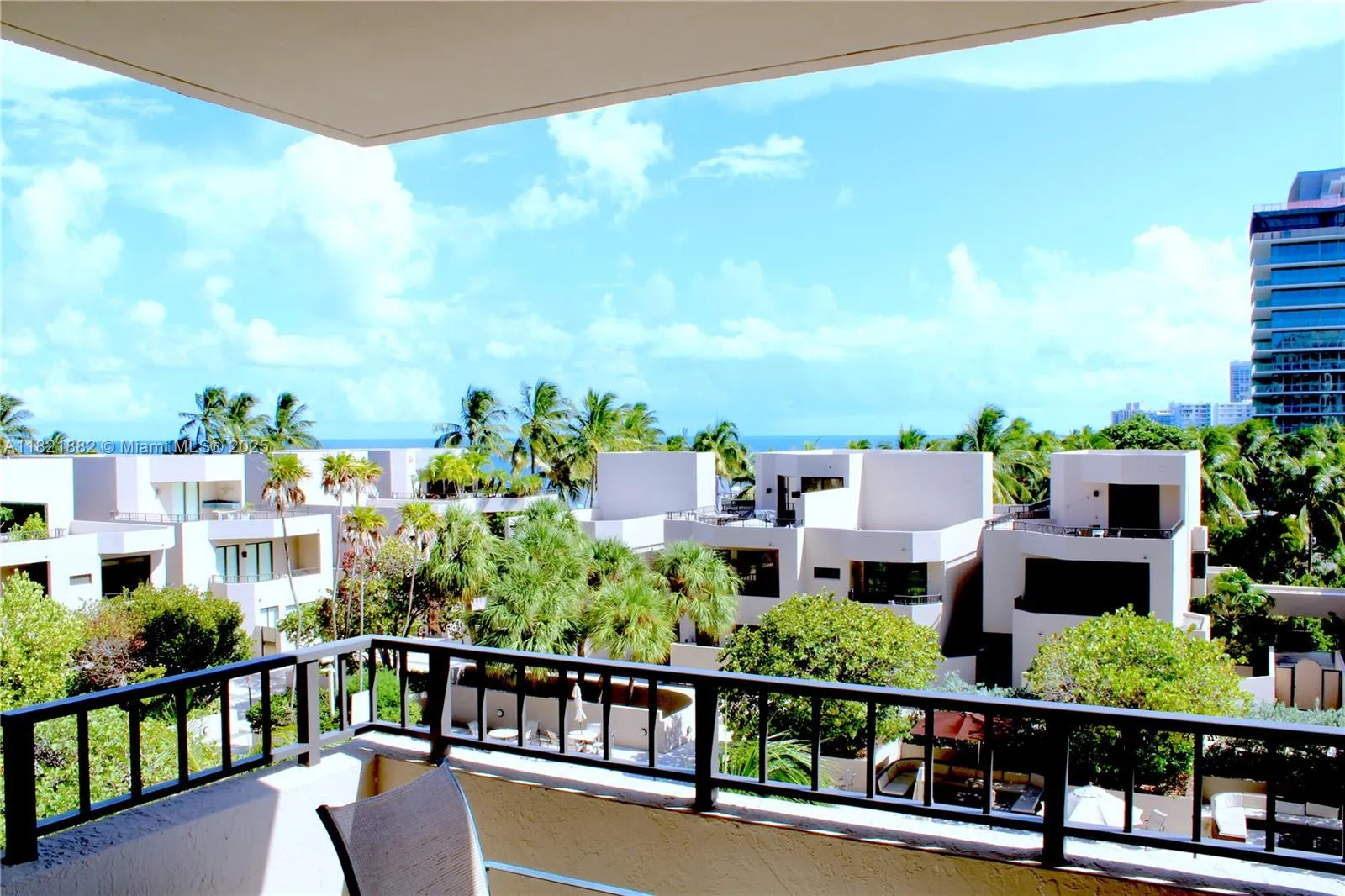 201 Crandon Blvd 439, Key Biscayne, Florida 33149, Key Biscayne, Florida 33149, 2 Bedrooms Bedrooms, ,2 BathroomsBathrooms,Residential Lease,For Rent,201 Crandon Blvd 439, Key Biscayne, Florida 33149,A11821882