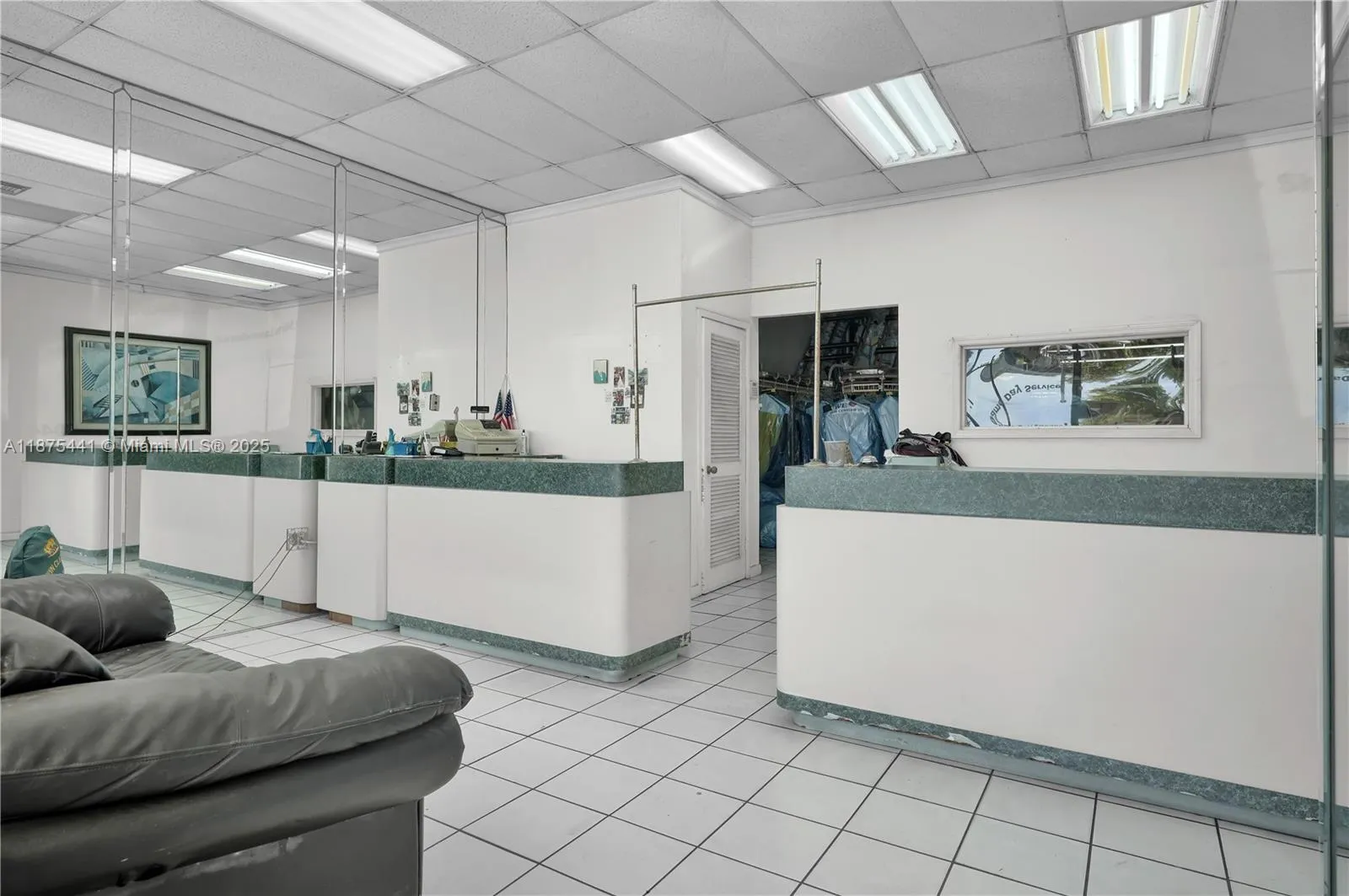 8279 S Dixie Hwy, Miami, Florida 33143, Miami, Florida 33143, ,Business Opportunity,For Sale,8279 S Dixie Hwy, Miami, Florida 33143,A11875441