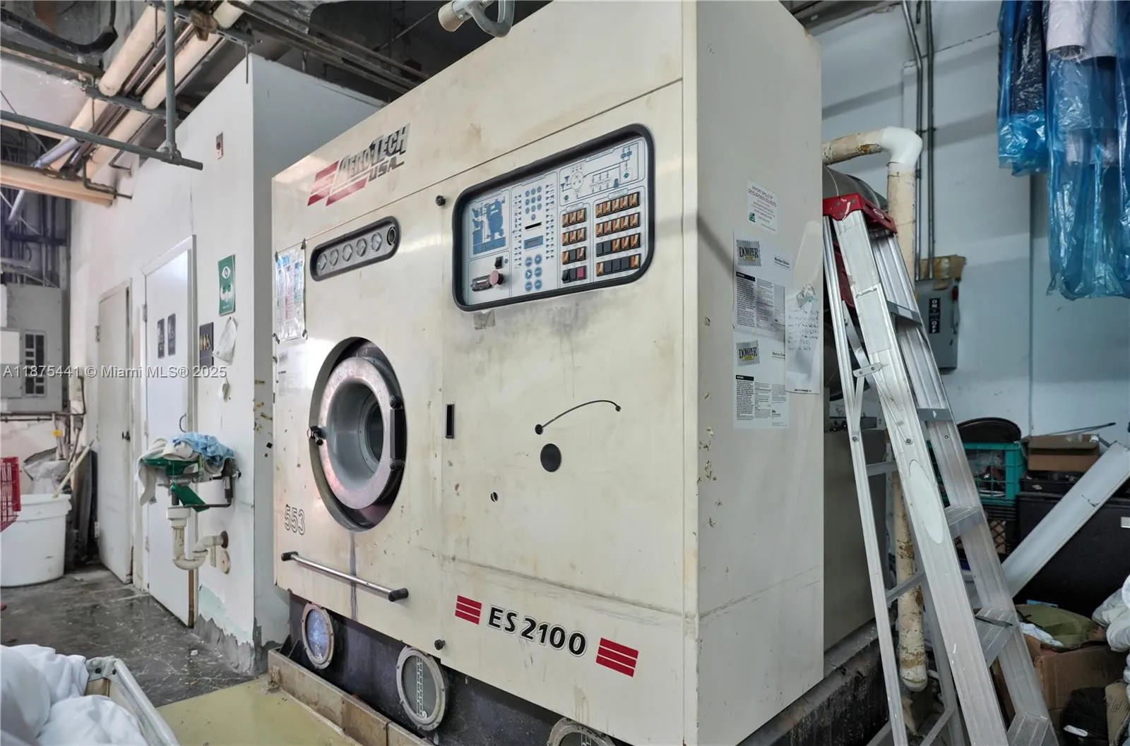 8279 S Dixie Hwy, Miami, Florida 33143, Miami, Florida 33143, ,Business Opportunity,For Sale,8279 S Dixie Hwy, Miami, Florida 33143,A11875441