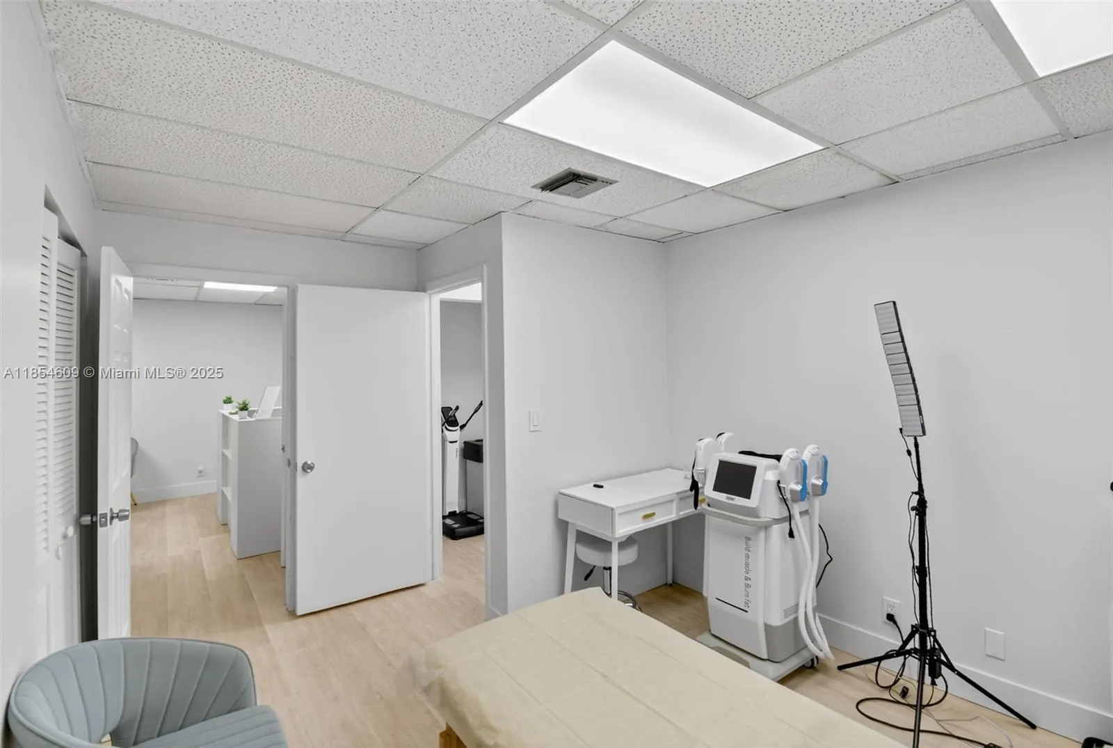 501 Golden Isles Dr #204c, Hallandale Beach, Flori, Hallandale Beach, Florida 33009, ,Business Opportunity,For Sale,501 Golden Isles Dr #204c, Hallandale Beach, Flori,A11854609