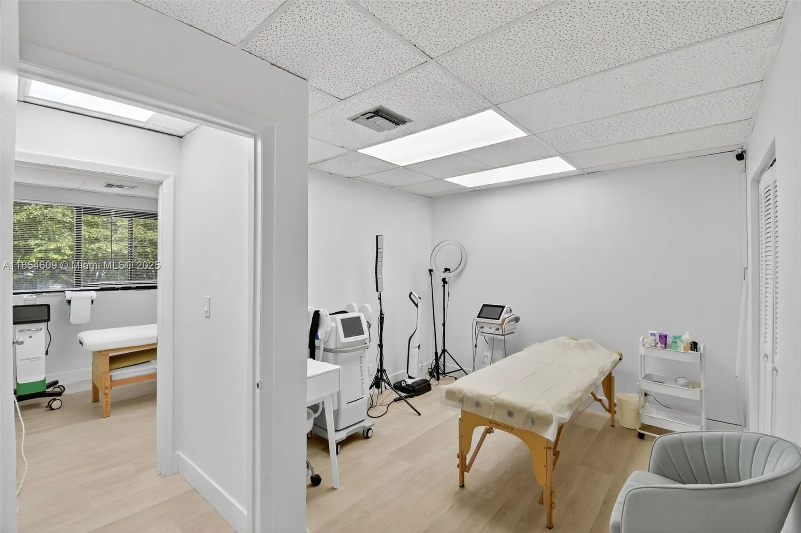 501 Golden Isles Dr #204c, Hallandale Beach, Flori, Hallandale Beach, Florida 33009, ,Business Opportunity,For Sale,501 Golden Isles Dr #204c, Hallandale Beach, Flori,A11854609