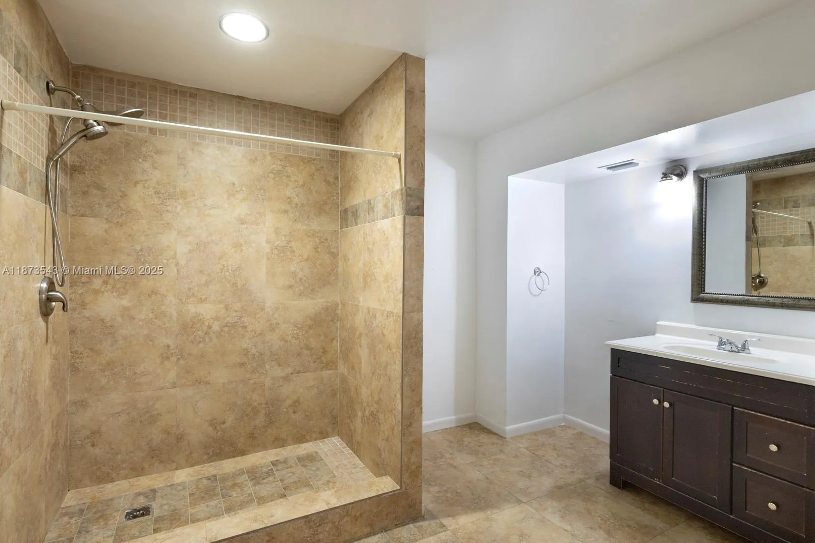 6924 Sw 114th Pl H56, Miami, Florida 33173, Miami, Florida 33173, 3 Bedrooms Bedrooms, ,2 BathroomsBathrooms,Residential,For Sale,6924 Sw 114th Pl H56, Miami, Florida 33173,A11873543