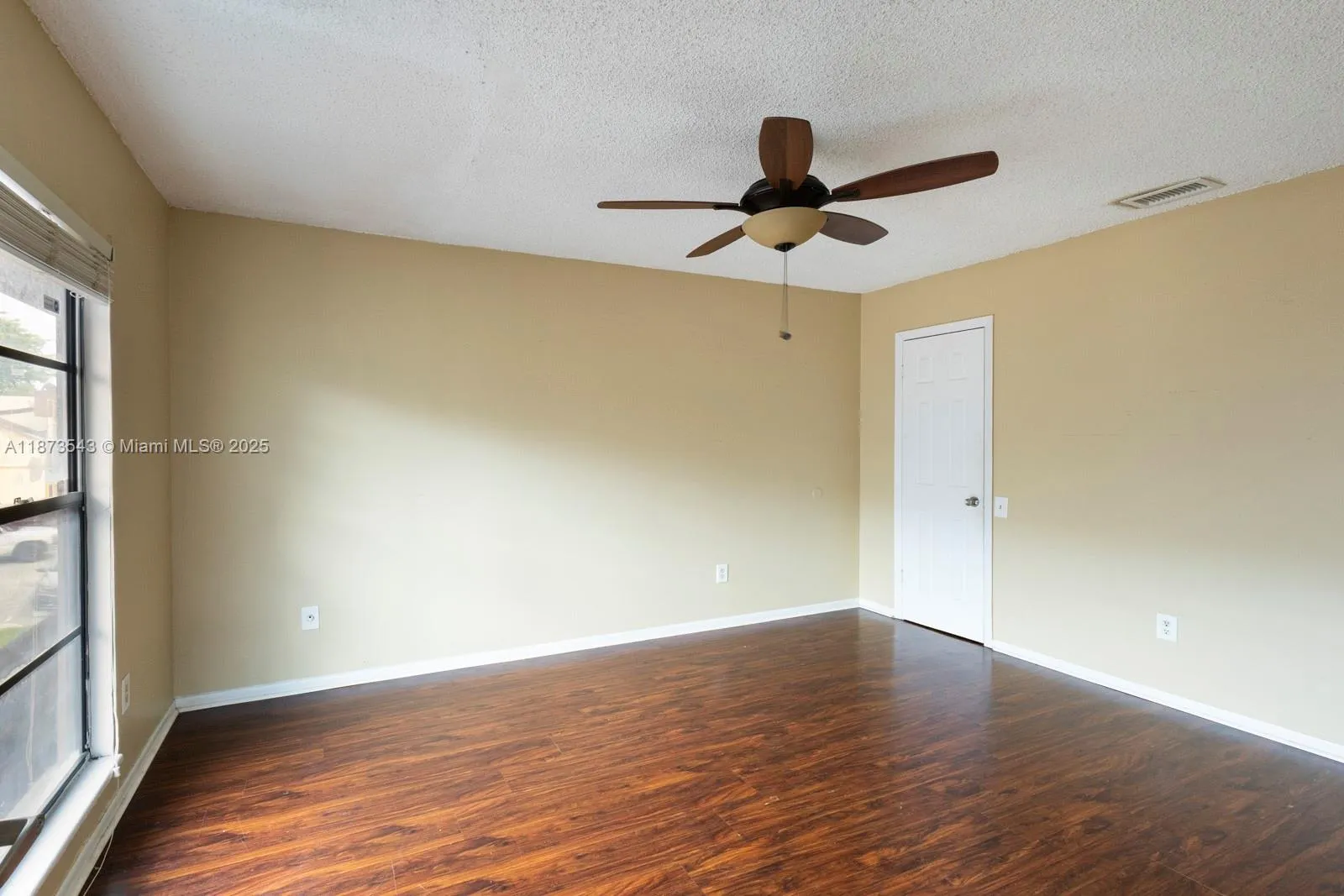 6924 Sw 114th Pl H56, Miami, Florida 33173, Miami, Florida 33173, 3 Bedrooms Bedrooms, ,2 BathroomsBathrooms,Residential,For Sale,6924 Sw 114th Pl H56, Miami, Florida 33173,A11873543
