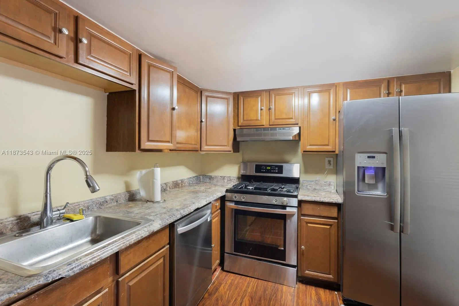 6924 Sw 114th Pl H56, Miami, Florida 33173, Miami, Florida 33173, 3 Bedrooms Bedrooms, ,2 BathroomsBathrooms,Residential,For Sale,6924 Sw 114th Pl H56, Miami, Florida 33173,A11873543