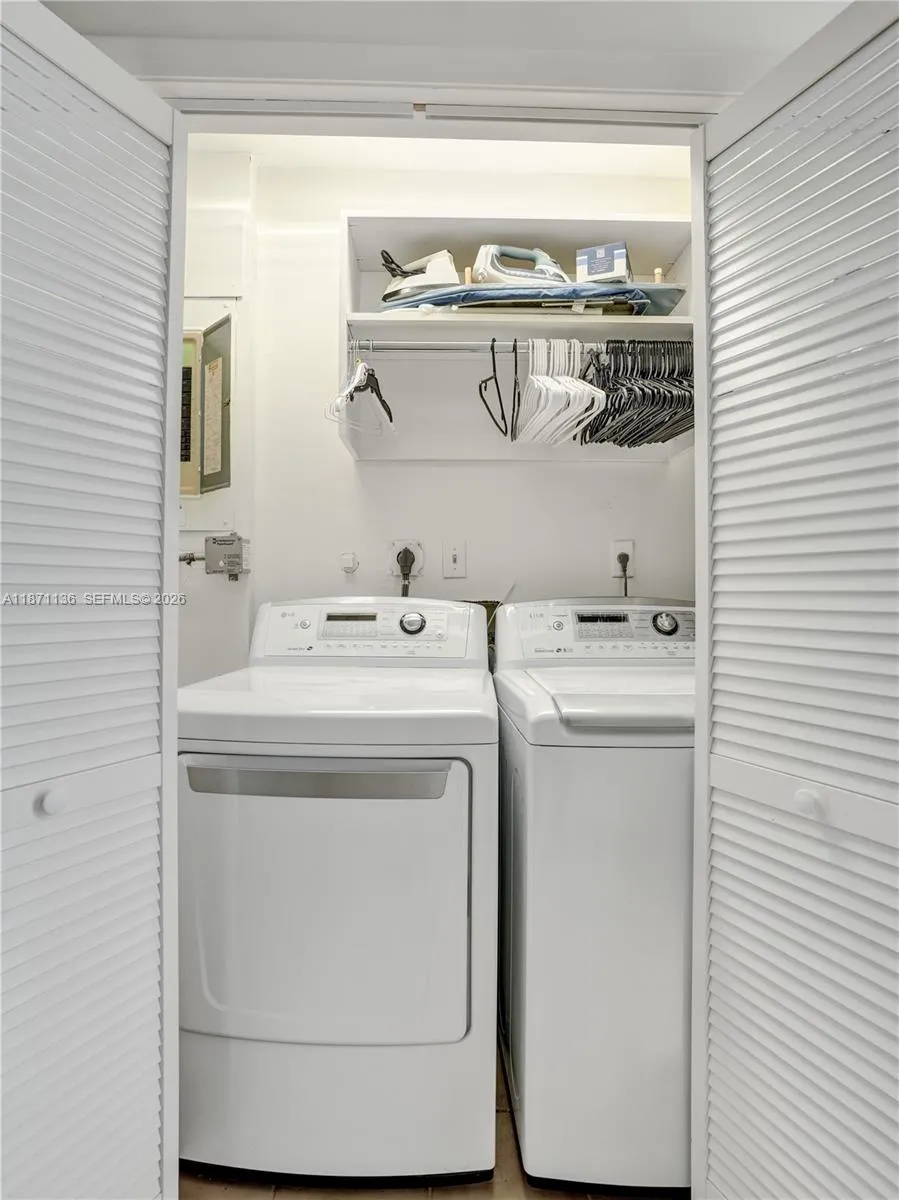 11300 Shady Lane, Plantation, Florida 33325, Plantation, Florida 33325, 5 Bedrooms Bedrooms, ,3 BathroomsBathrooms,Residential,For Sale,11300 Shady Lane, Plantation, Florida 33325,A11871136