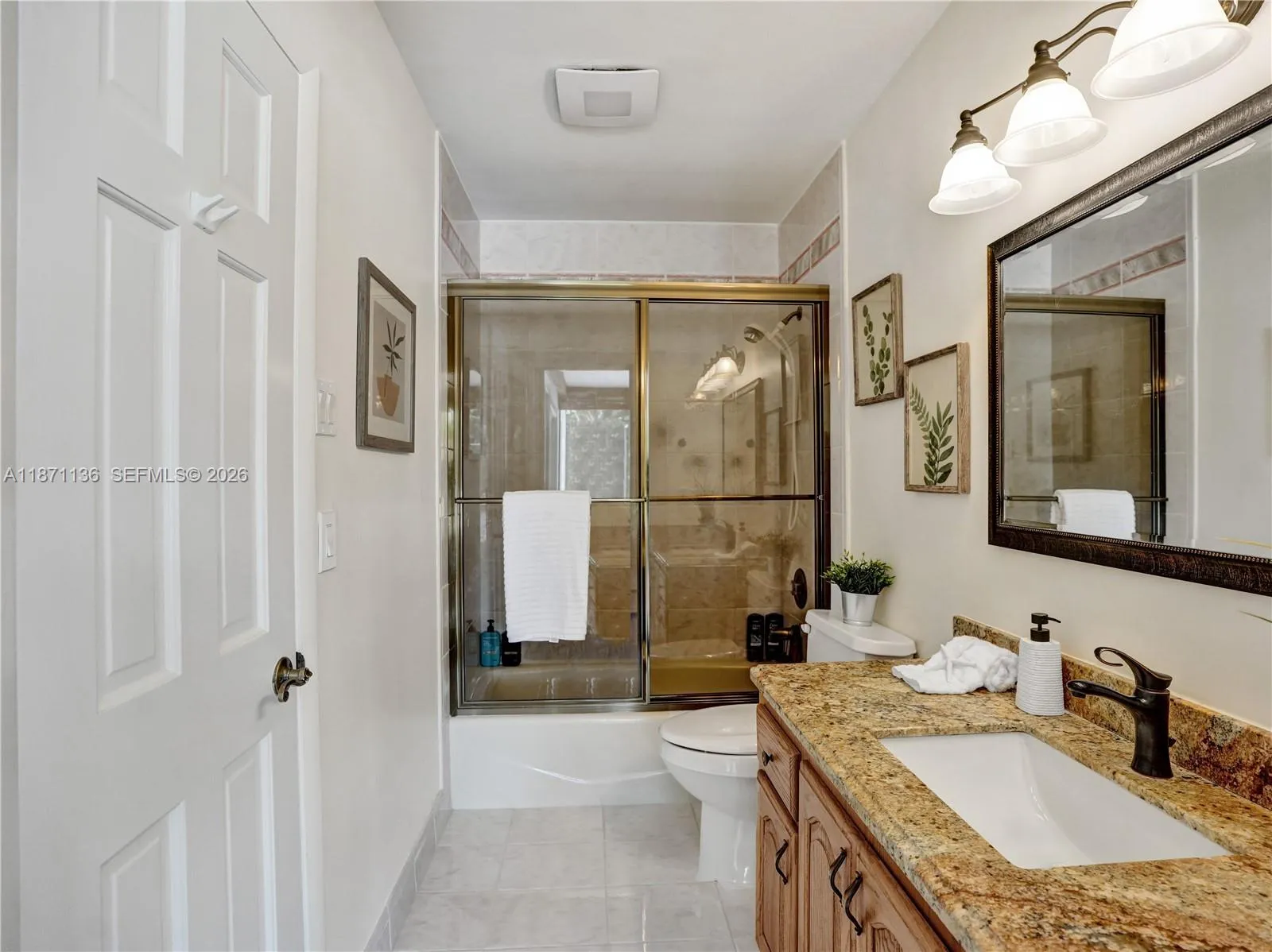 2nd Bathroom
