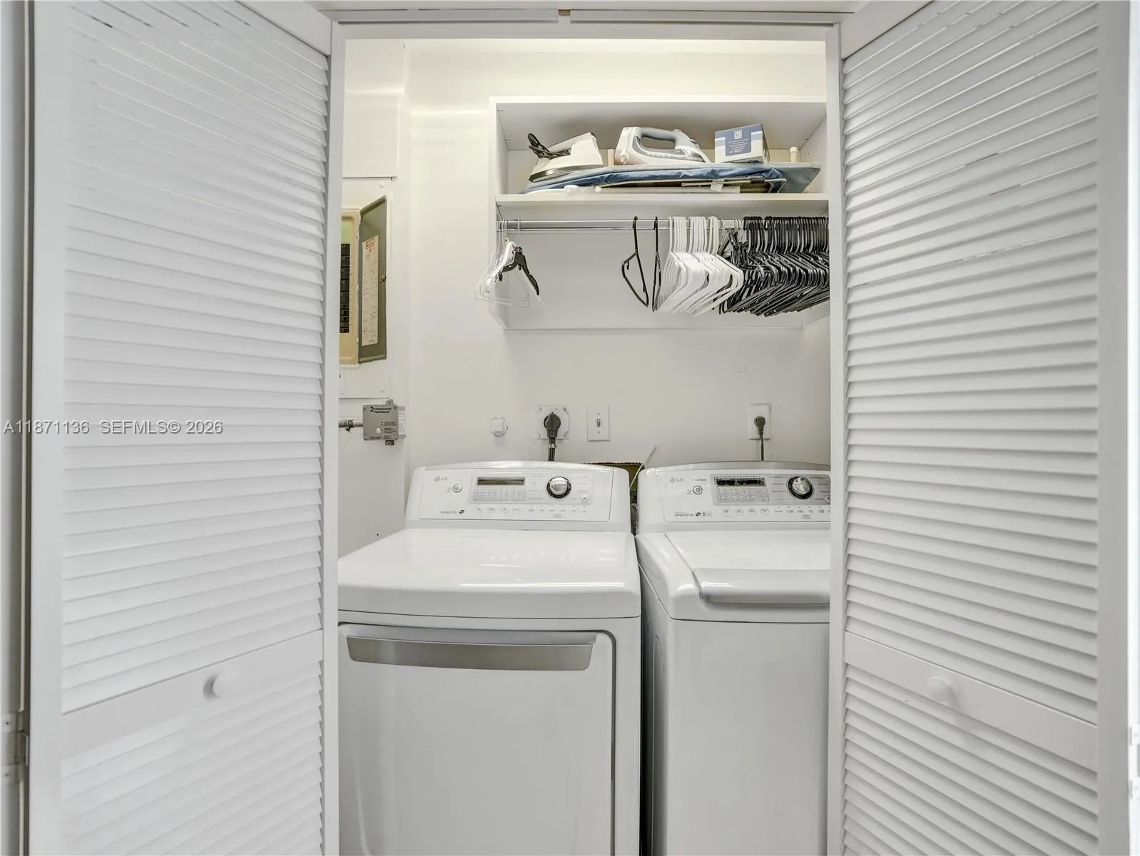 just off breakfast area