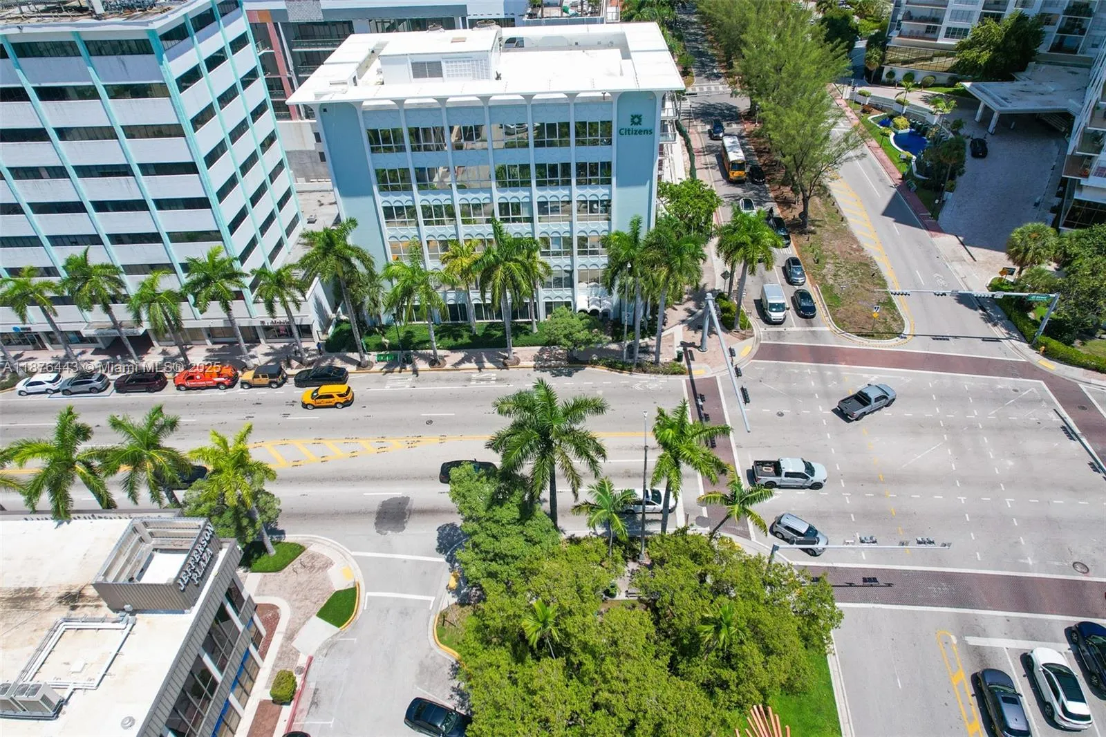 4100 Pine Tree Dr, Miami Beach, Florida 33140, Miami Beach, Florida 33140, ,Commercial Lease,For Rent,4100 Pine Tree Dr, Miami Beach, Florida 33140,A11876443