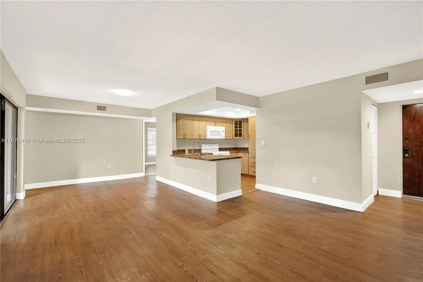 9255 Sw 125th Ave 310-r, Miami, Florida 33186, Miami, Florida 33186, 2 Bedrooms Bedrooms, ,2 BathroomsBathrooms,Residential,For Sale,9255 Sw 125th Ave 310-r, Miami, Florida 33186,A11876418 9255 Sw 125th Ave 310-r, Miami, Florida 33186, Miami, Florida 33186, 2 Bedrooms Bedrooms, ,2 BathroomsBathrooms,Residential,For Sale,9255 Sw 125th Ave 310-r, Miami, Florida 33186,A11876418