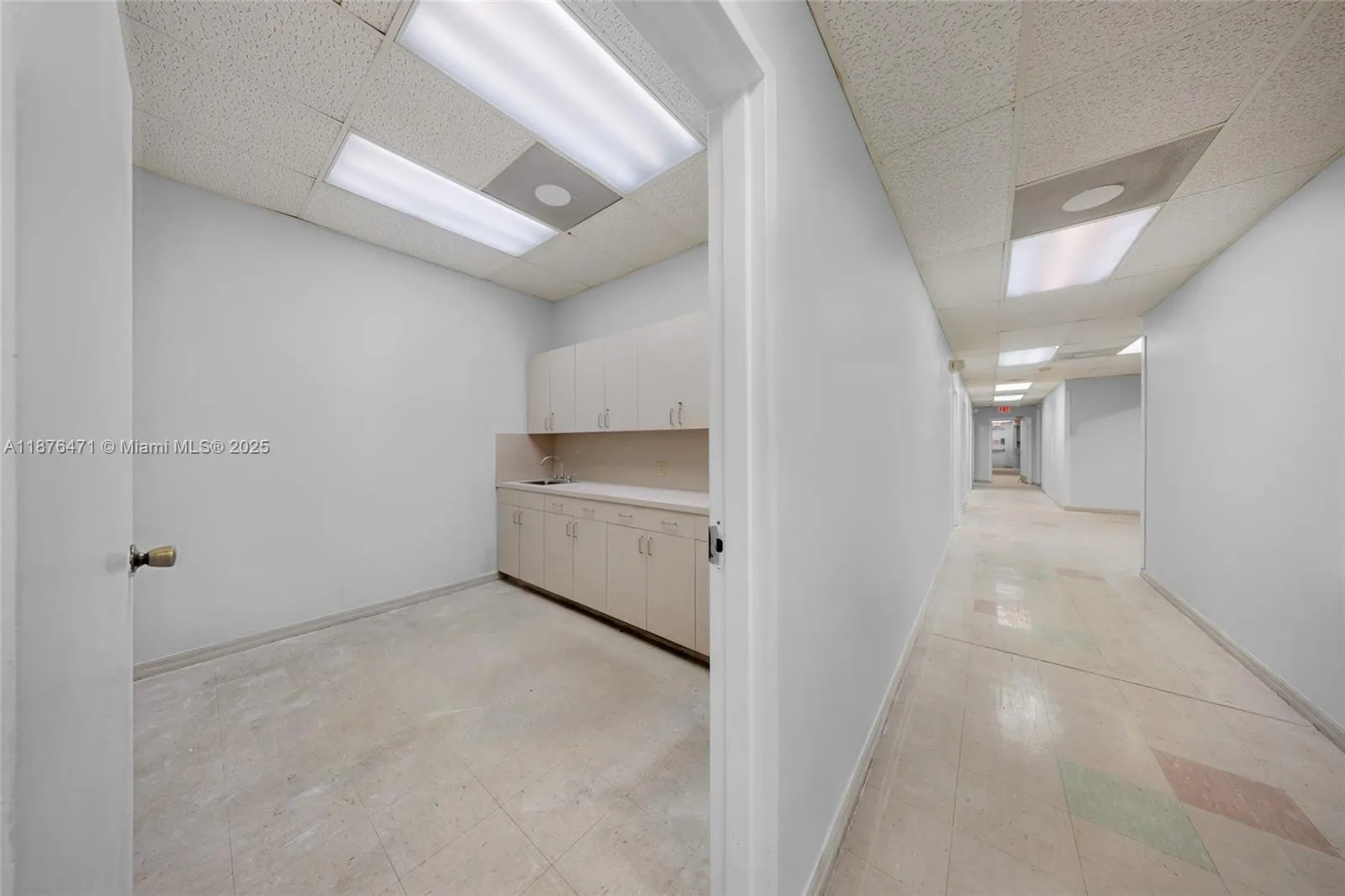 2901 Nw 17th Ave, Miami, Florida 33142, Miami, Florida 33142, ,Commercial Sale,For Sale,2901 Nw 17th Ave, Miami, Florida 33142,A11876471