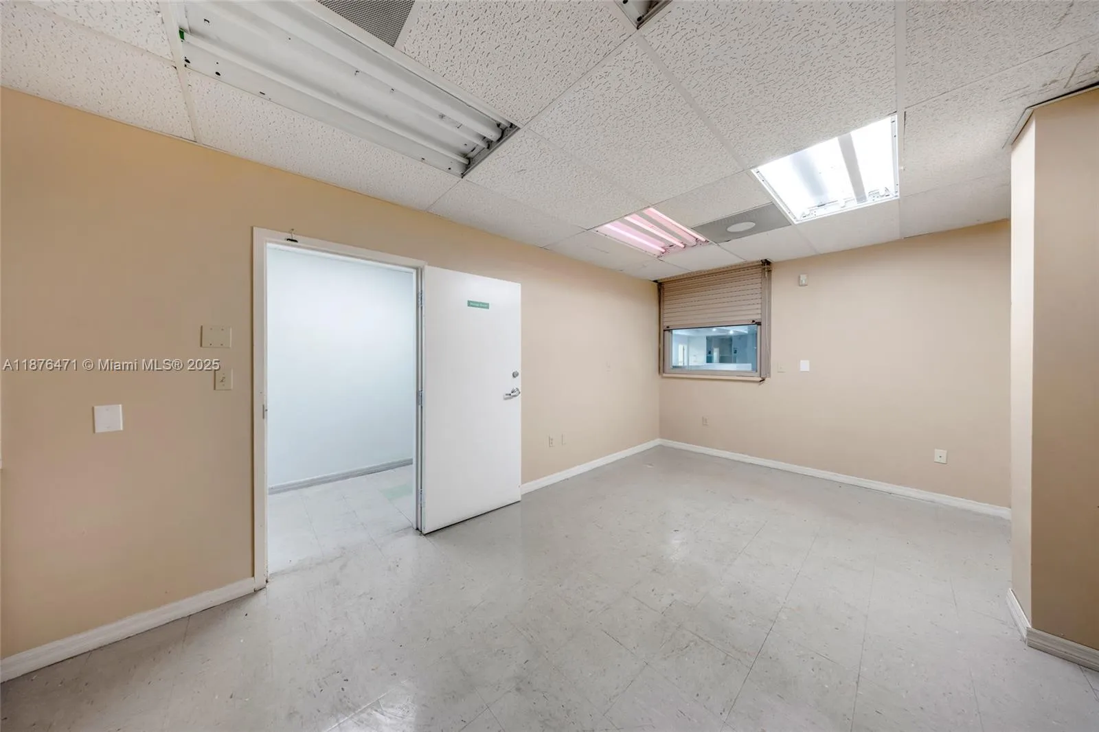 2901 Nw 17th Ave, Miami, Florida 33142, Miami, Florida 33142, ,Commercial Sale,For Sale,2901 Nw 17th Ave, Miami, Florida 33142,A11876471