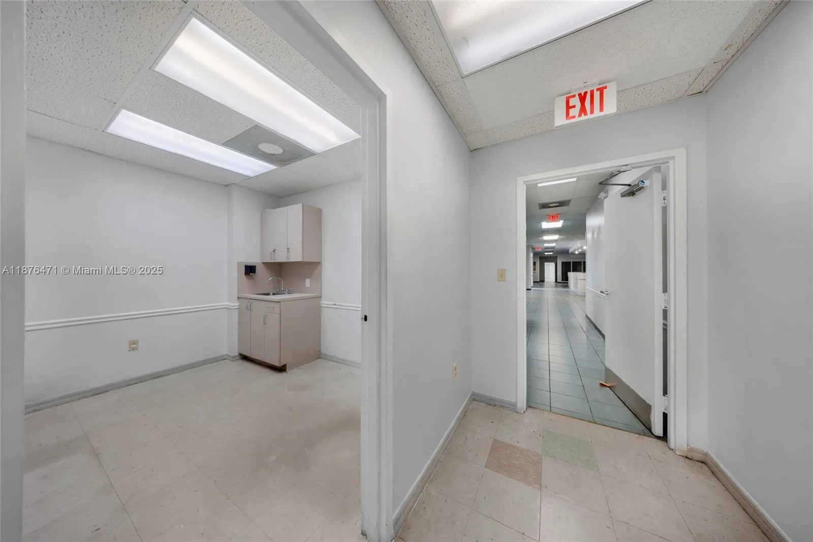 2901 Nw 17th Ave, Miami, Florida 33142, Miami, Florida 33142, ,Commercial Sale,For Sale,2901 Nw 17th Ave, Miami, Florida 33142,A11876471