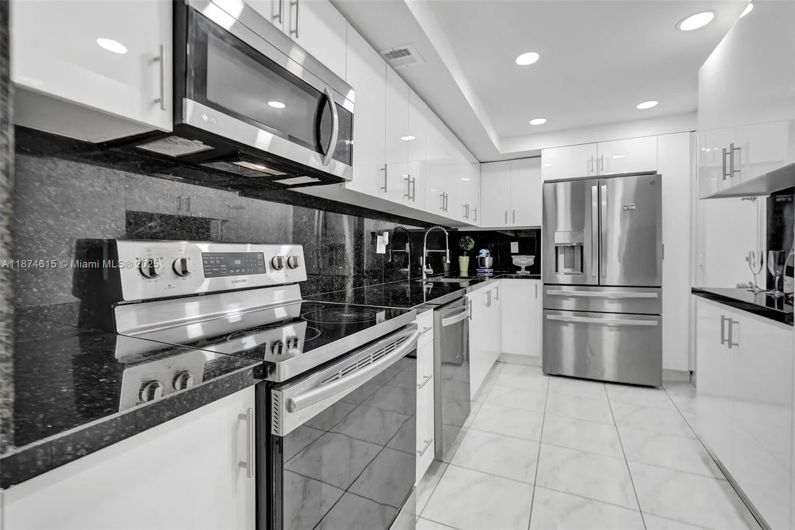 1849 S Ocean Dr 407, Hallandale Beach, Florida 330, Hallandale Beach, Florida 33009, 2 Bedrooms Bedrooms, ,2 BathroomsBathrooms,Residential,For Sale,1849 S Ocean Dr 407, Hallandale Beach, Florida 330,A11874615
