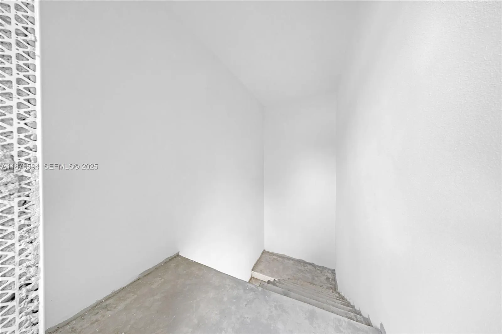 1254 Sw 2nd St, Miami, Florida 33135, Miami, Florida 33135, ,Commercial Sale,For Sale,1254 Sw 2nd St, Miami, Florida 33135,A11876594