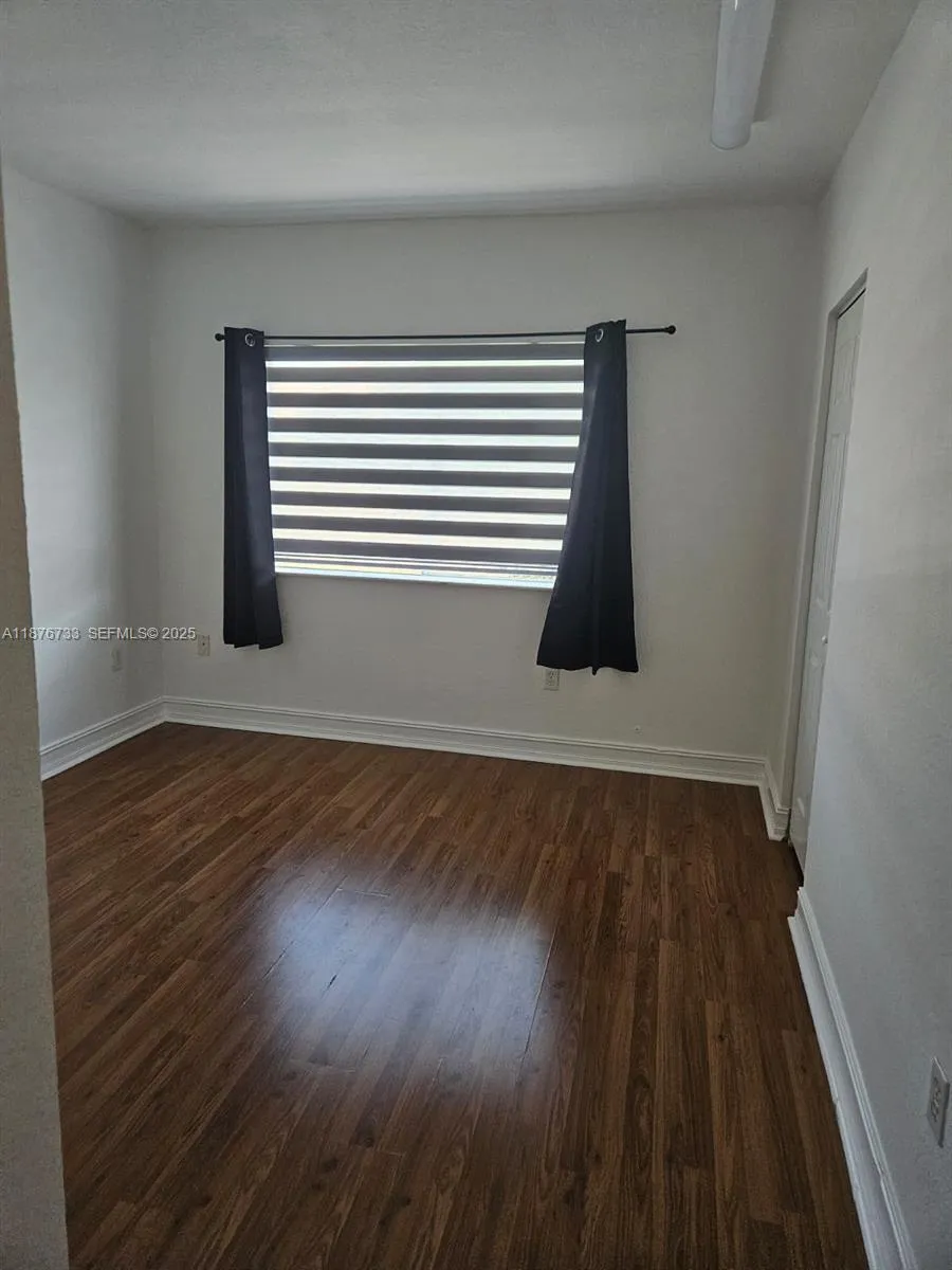 7995 Nw 8th St 103, Miami, Florida 33126, Miami, Florida 33126, 2 Bedrooms Bedrooms, ,2 BathroomsBathrooms,Residential Lease,For Rent,7995 Nw 8th St 103, Miami, Florida 33126,A11876733