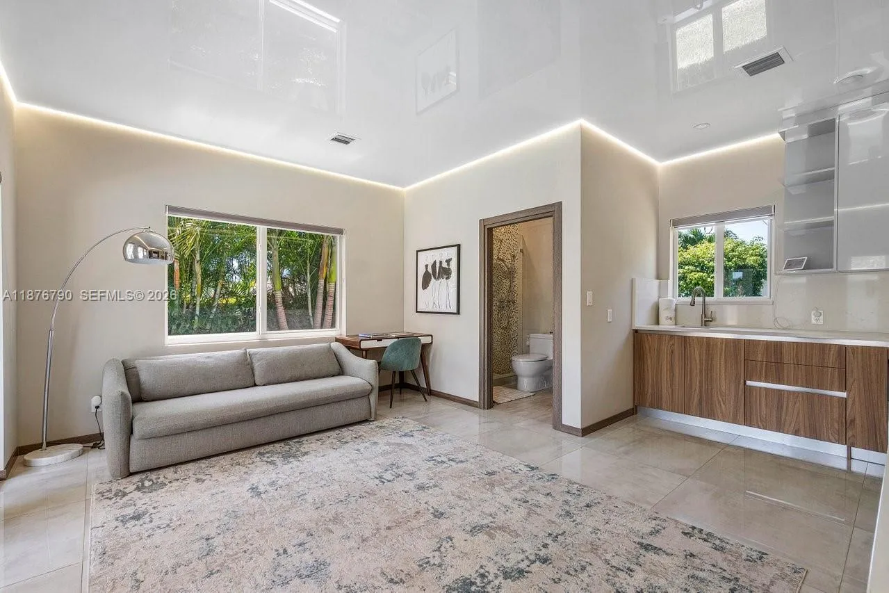 235 Se 6th St, Dania Beach, Florida 33004, Dania Beach, Florida 33004, 5 Bedrooms Bedrooms, ,3 BathroomsBathrooms,Residential,For Sale,235 Se 6th St, Dania Beach, Florida 33004,A11876790