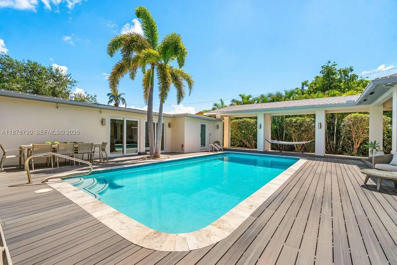 235 Se 6th St, Dania Beach, Florida 33004, Dania Beach, Florida 33004, 5 Bedrooms Bedrooms, ,3 BathroomsBathrooms,Residential,For Sale,235 Se 6th St, Dania Beach, Florida 33004,A11876790