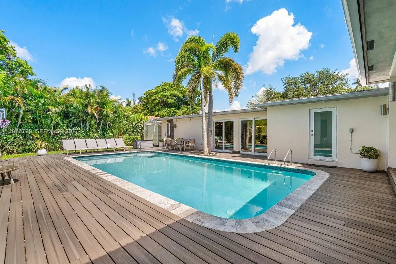 235 Se 6th St, Dania Beach, Florida 33004, Dania Beach, Florida 33004, 5 Bedrooms Bedrooms, ,3 BathroomsBathrooms,Residential,For Sale,235 Se 6th St, Dania Beach, Florida 33004,A11876790