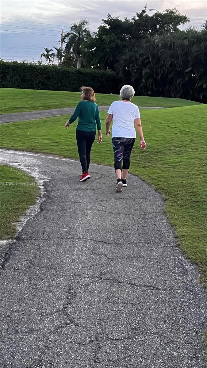 671 S Hollybrook Dr 302, Pembroke Pines, Florida 3, Pembroke Pines, Florida 33025, 2 Bedrooms Bedrooms, ,2 BathroomsBathrooms,Residential,For Sale,671 S Hollybrook Dr 302, Pembroke Pines, Florida 3,A11876953