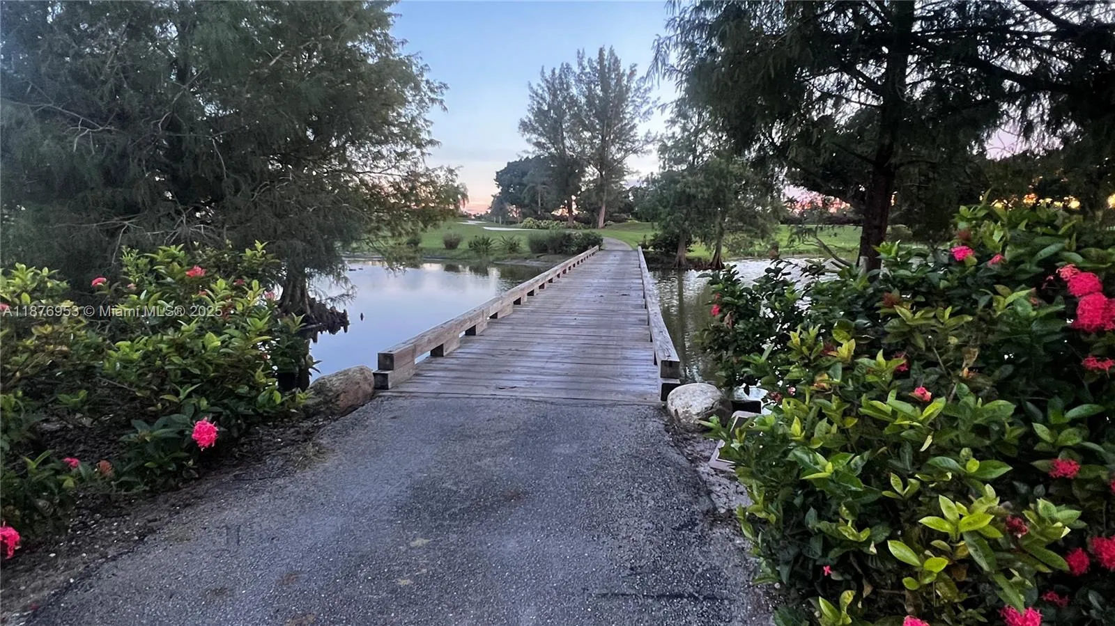 671 S Hollybrook Dr 302, Pembroke Pines, Florida 3, Pembroke Pines, Florida 33025, 2 Bedrooms Bedrooms, ,2 BathroomsBathrooms,Residential,For Sale,671 S Hollybrook Dr 302, Pembroke Pines, Florida 3,A11876953