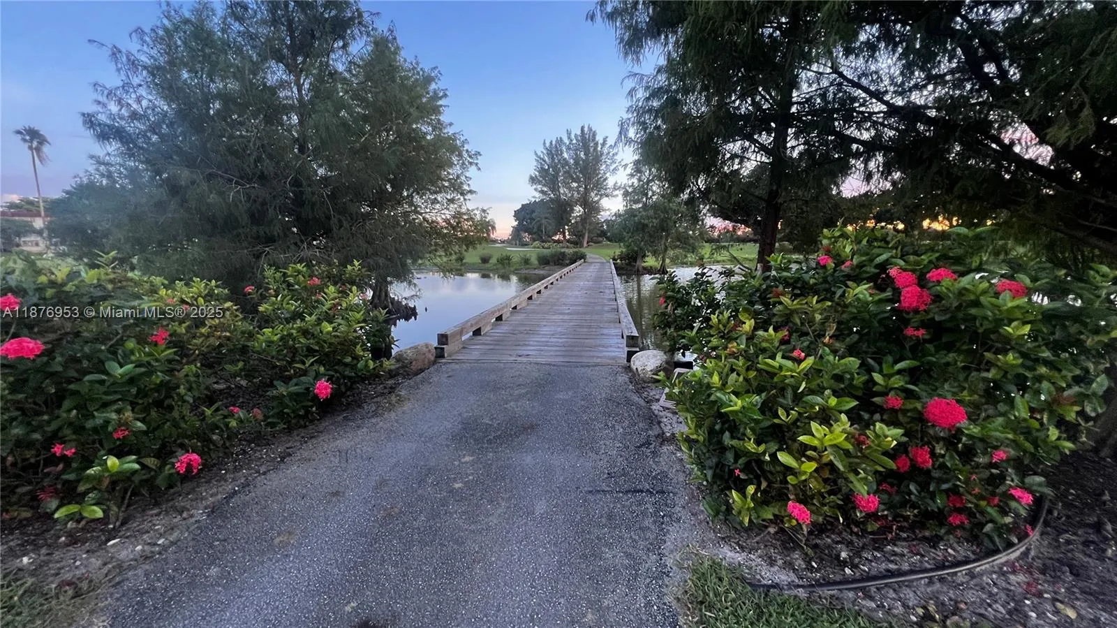 671 S Hollybrook Dr 302, Pembroke Pines, Florida 3, Pembroke Pines, Florida 33025, 2 Bedrooms Bedrooms, ,2 BathroomsBathrooms,Residential,For Sale,671 S Hollybrook Dr 302, Pembroke Pines, Florida 3,A11876953