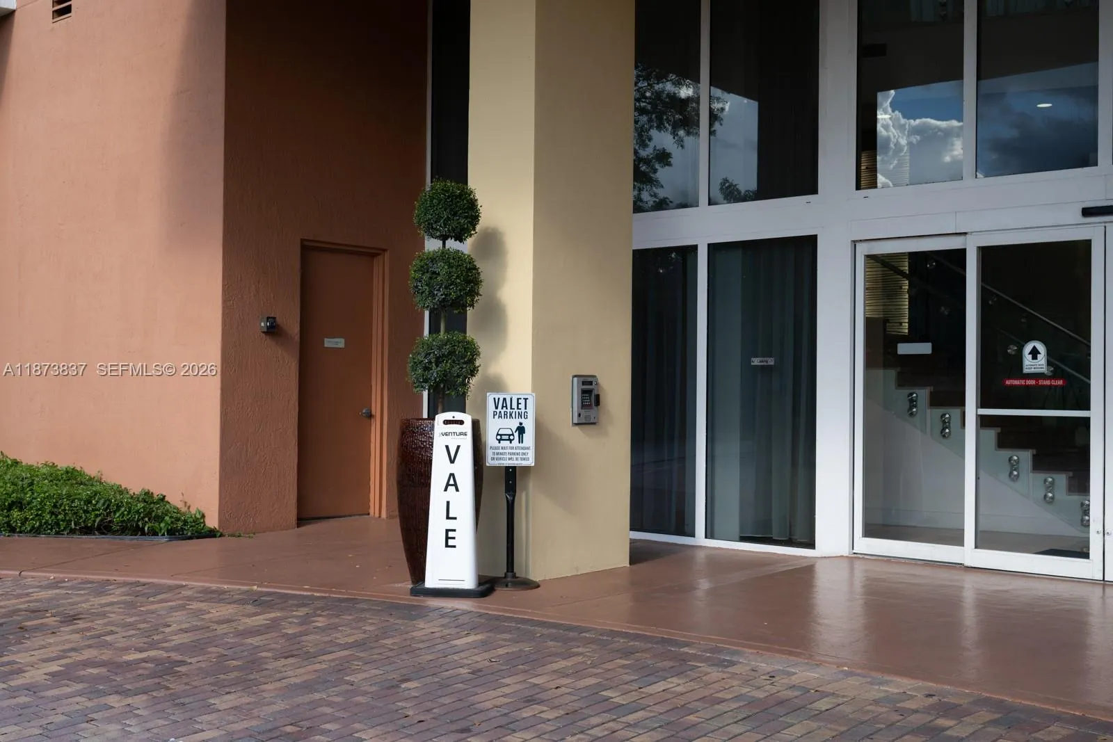 2775 Ne 187th St Ph24, Aventura, Florida 33180, Aventura, Florida 33180, 2 Bedrooms Bedrooms, ,2 BathroomsBathrooms,Residential,For Sale,2775 Ne 187th St Ph24, Aventura, Florida 33180,A11873837