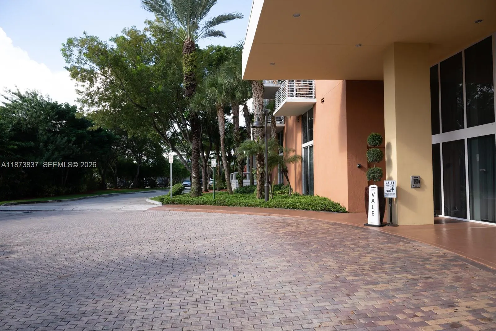 2775 Ne 187th St Ph24, Aventura, Florida 33180, Aventura, Florida 33180, 2 Bedrooms Bedrooms, ,2 BathroomsBathrooms,Residential,For Sale,2775 Ne 187th St Ph24, Aventura, Florida 33180,A11873837