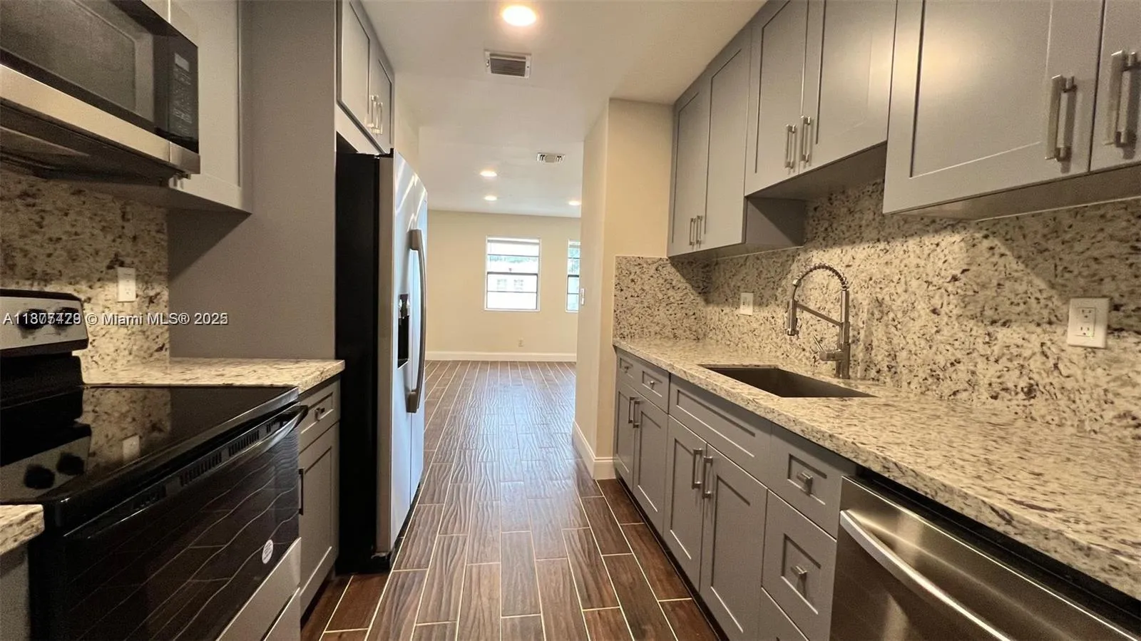 2130 Funston St, Hollywood, Florida 33020, Hollywood, Florida 33020, ,Commercial Sale,For Sale,2130 Funston St, Hollywood, Florida 33020,A11877429