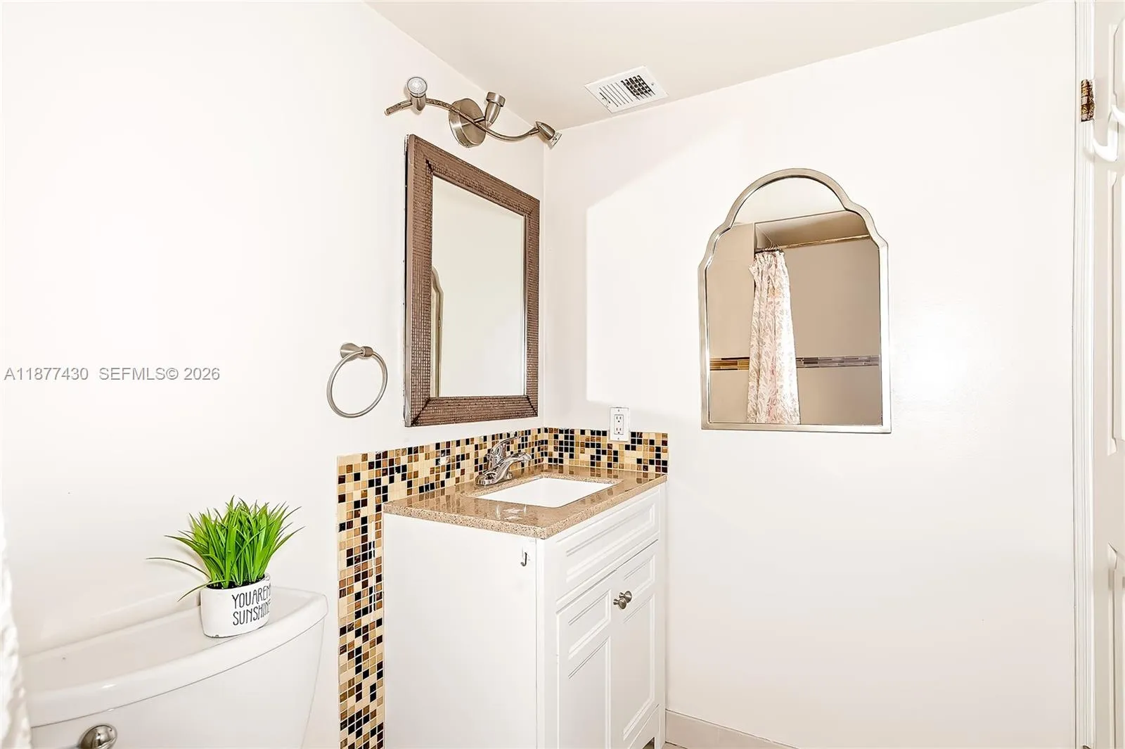 3031 N Ocean Blvd 406, Fort Lauderdale, Florida 33, Fort Lauderdale, Florida 33308, 3 Bedrooms Bedrooms, ,2 BathroomsBathrooms,Residential,For Sale,3031 N Ocean Blvd 406, Fort Lauderdale, Florida 33,A11877430