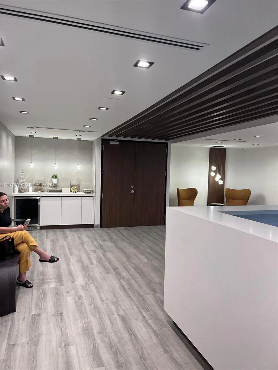 Miami, Florida 33172, ,Commercial Lease,For Rent,A11877676