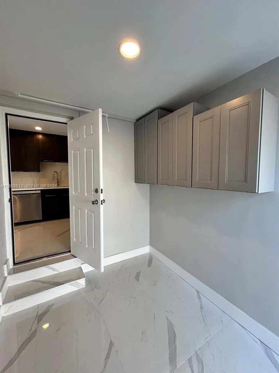 241 Ne 55th St, Oakland Park, Florida 33334, Oakland Park, Florida 33334, 3 Bedrooms Bedrooms, ,2 BathroomsBathrooms,Residential,For Sale,241 Ne 55th St, Oakland Park, Florida 33334,A11868812