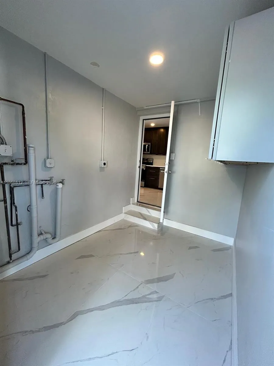 241 Ne 55th St, Oakland Park, Florida 33334, Oakland Park, Florida 33334, 3 Bedrooms Bedrooms, ,2 BathroomsBathrooms,Residential,For Sale,241 Ne 55th St, Oakland Park, Florida 33334,A11868812