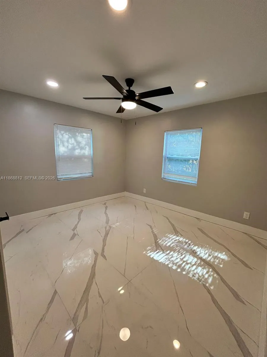 241 Ne 55th St, Oakland Park, Florida 33334, Oakland Park, Florida 33334, 3 Bedrooms Bedrooms, ,2 BathroomsBathrooms,Residential,For Sale,241 Ne 55th St, Oakland Park, Florida 33334,A11868812