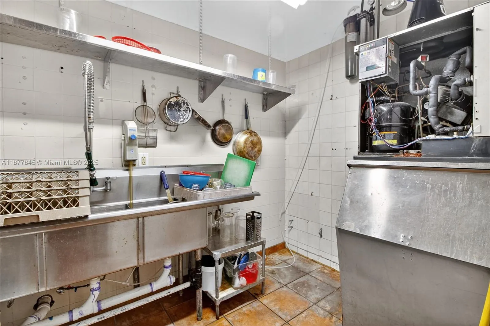 1216 Washington Ave, Miami Beach, Florida 33139, Miami Beach, Florida 33139, ,Commercial Lease,For Rent,1216 Washington Ave, Miami Beach, Florida 33139,A11877845