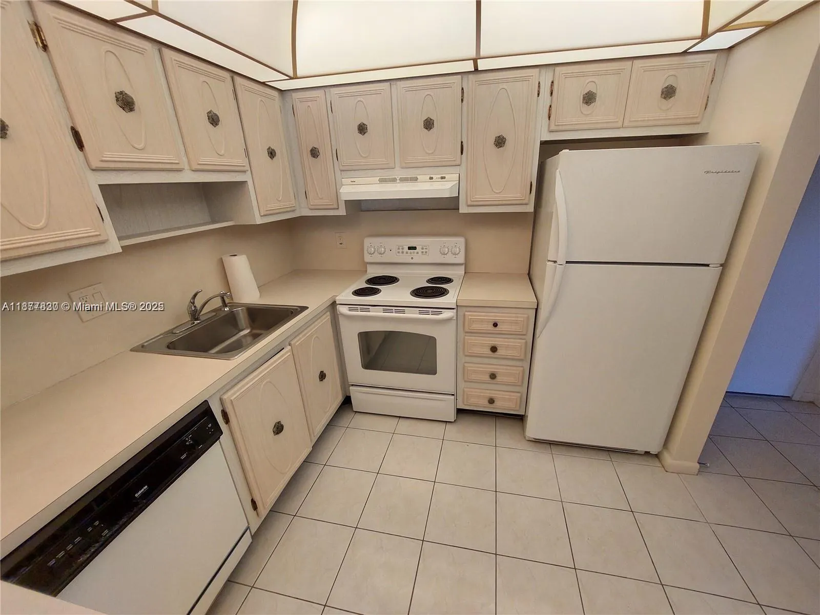 257 S Cypress Rd 438, Pompano Beach, Florida 33060, Pompano Beach, Florida 33060, 1 Bedroom Bedrooms, ,1 BathroomBathrooms,Residential,For Sale,257 S Cypress Rd 438, Pompano Beach, Florida 33060,A11877830