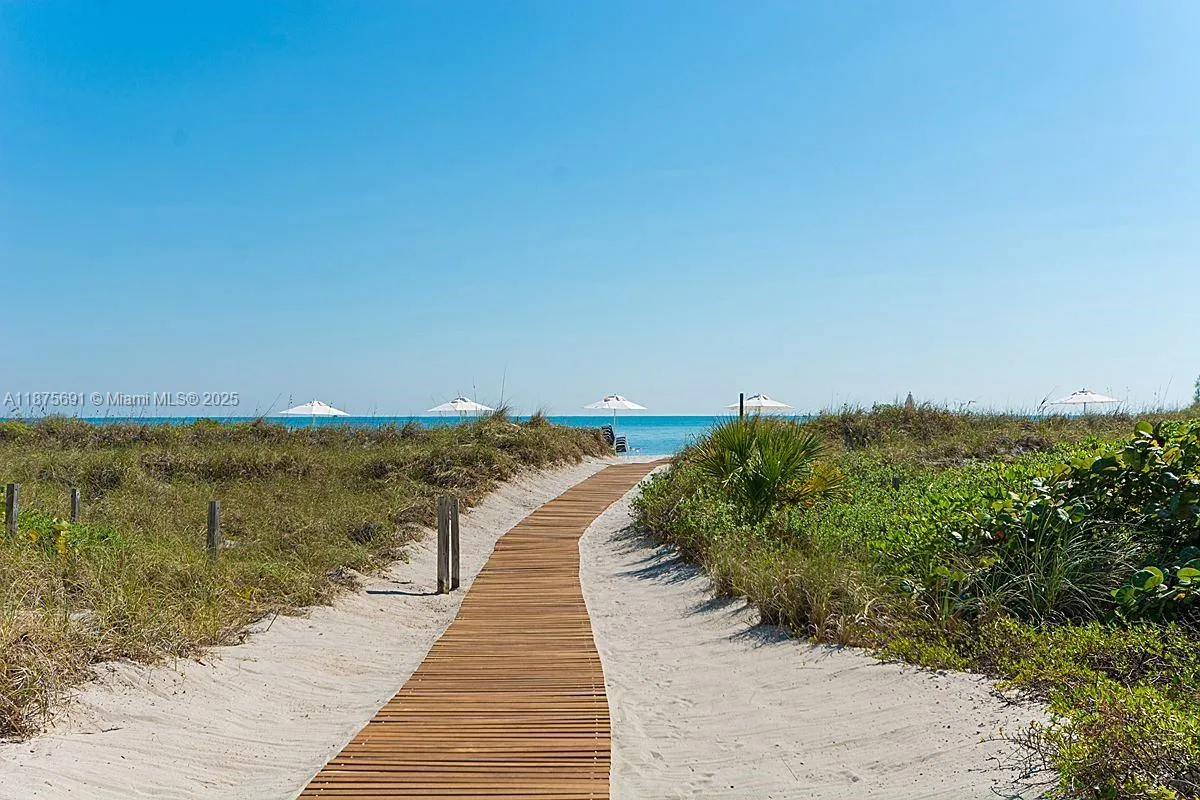 200 Ocean Lane Dr 703, Key Biscayne, Florida 33149, Key Biscayne, Florida 33149, 1 Bedroom Bedrooms, ,1 BathroomBathrooms,Residential,For Sale,200 Ocean Lane Dr 703, Key Biscayne, Florida 33149,A11875691