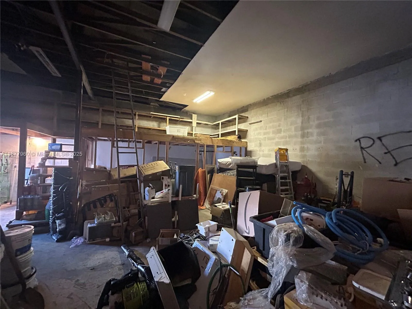 2028 Buchanan St, Hollywood, Florida 33020, Hollywood, Florida 33020, ,Commercial Lease,For Rent,2028 Buchanan St, Hollywood, Florida 33020,A11877960