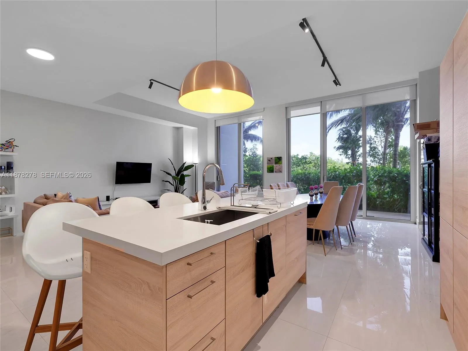 16385 Biscayne Blvd 105, North Miami Beach, Florid, North Miami Beach, Florida 33160, 3 Bedrooms Bedrooms, ,4 BathroomsBathrooms,Residential,For Sale,16385 Biscayne Blvd 105, North Miami Beach, Florid,A11878278