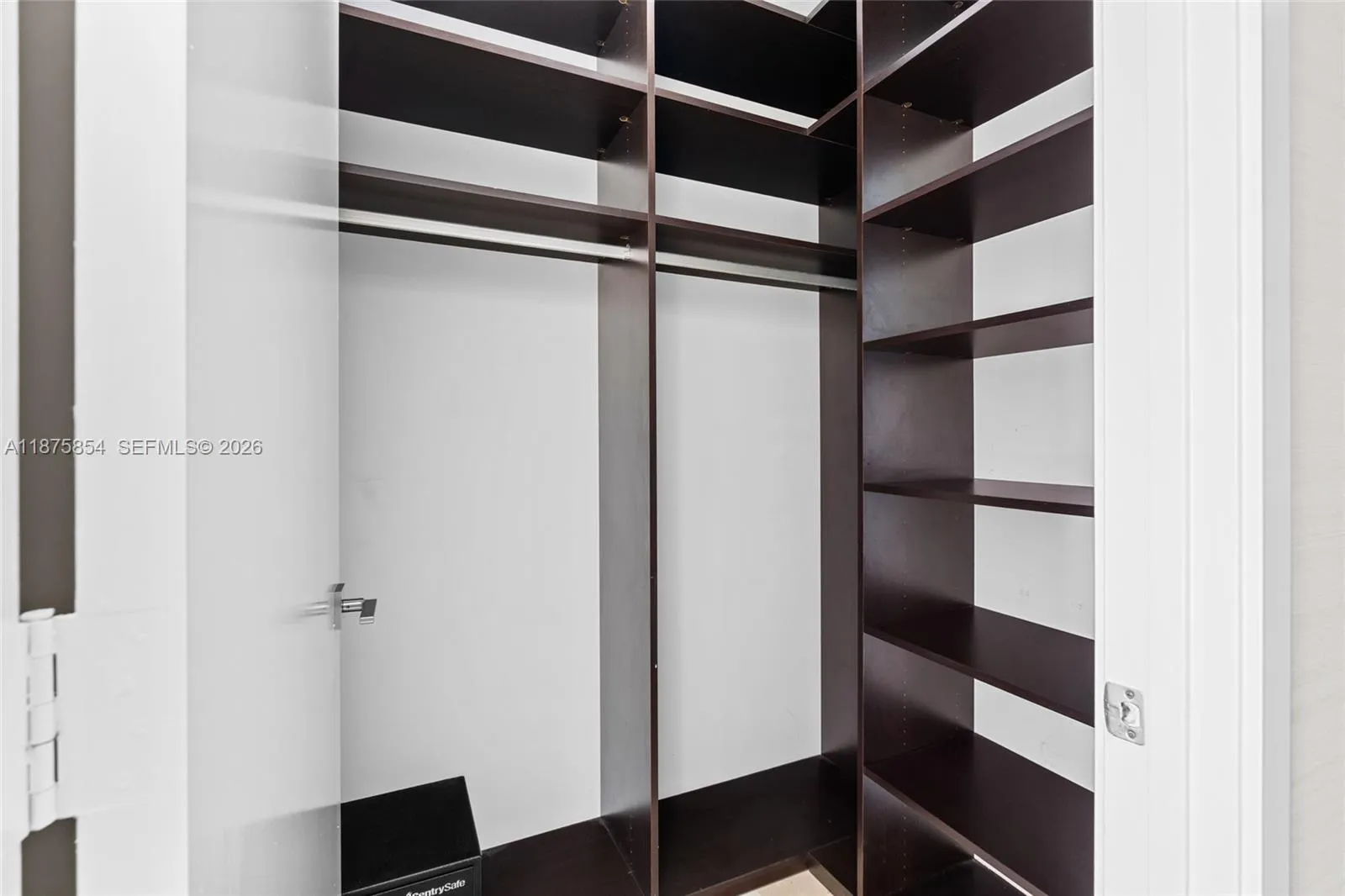 3301 Ne 183rd St 2909, Aventura, Florida 33160, Aventura, Florida 33160, 3 Bedrooms Bedrooms, ,3 BathroomsBathrooms,Residential,For Sale,3301 Ne 183rd St 2909, Aventura, Florida 33160,A11875854