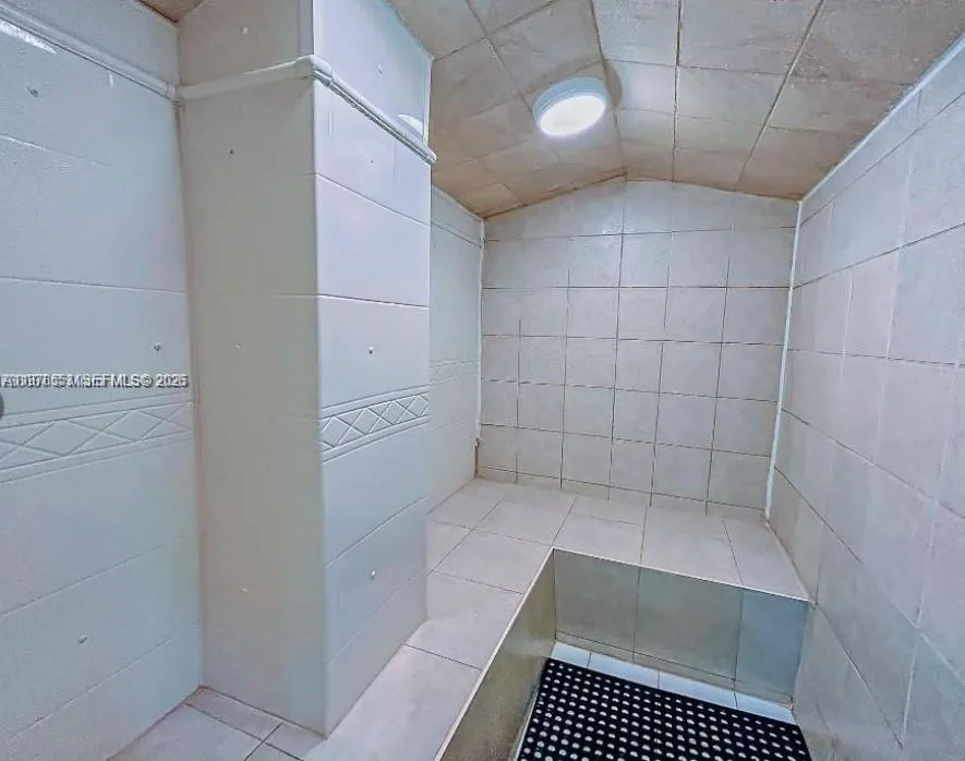 2030 S Ocean Dr 725, Hallandale Beach, Florida 330, Hallandale Beach, Florida 33009, 1 Bedroom Bedrooms, ,1 BathroomBathrooms,Residential Lease,For Rent,2030 S Ocean Dr 725, Hallandale Beach, Florida 330,A11878553