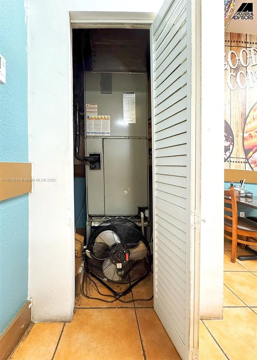 4960 Nw 165th St B7, Miami Gardens, Florida 33014, Miami Gardens, Florida 33014, ,Commercial Sale,For Sale,4960 Nw 165th St B7, Miami Gardens, Florida 33014,A11878643