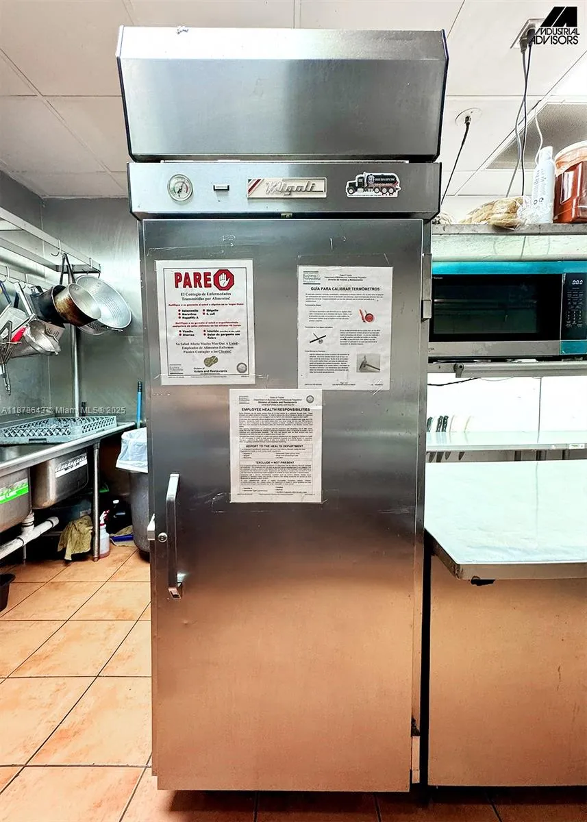 4960 Nw 165th St B7, Miami Gardens, Florida 33014, Miami Gardens, Florida 33014, ,Commercial Sale,For Sale,4960 Nw 165th St B7, Miami Gardens, Florida 33014,A11878643