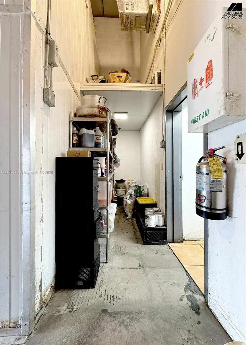 4960 Nw 165th St B7, Miami Gardens, Florida 33014, Miami Gardens, Florida 33014, ,Commercial Sale,For Sale,4960 Nw 165th St B7, Miami Gardens, Florida 33014,A11878643