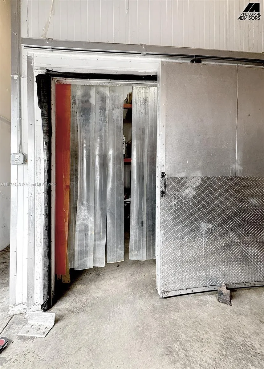 4960 Nw 165th St B7, Miami Gardens, Florida 33014, Miami Gardens, Florida 33014, ,Commercial Sale,For Sale,4960 Nw 165th St B7, Miami Gardens, Florida 33014,A11878643