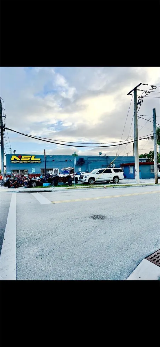 210 Sw 22nd Ave, Miami, Florida 33135, Miami, Florida 33135, ,Commercial Sale,For Sale,210 Sw 22nd Ave, Miami, Florida 33135,A11878772