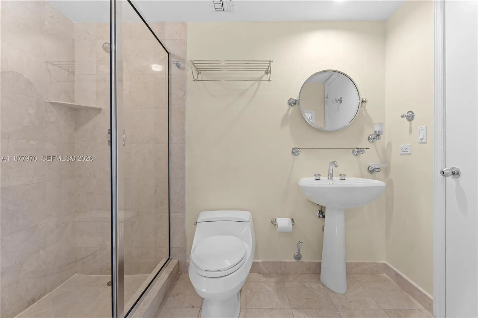 848 Brickell Key Dr 2502, Miami, Florida 33131, Miami, Florida 33131, 2 Bedrooms Bedrooms, ,2 BathroomsBathrooms,Residential,For Sale,848 Brickell Key Dr 2502, Miami, Florida 33131,A11877970
