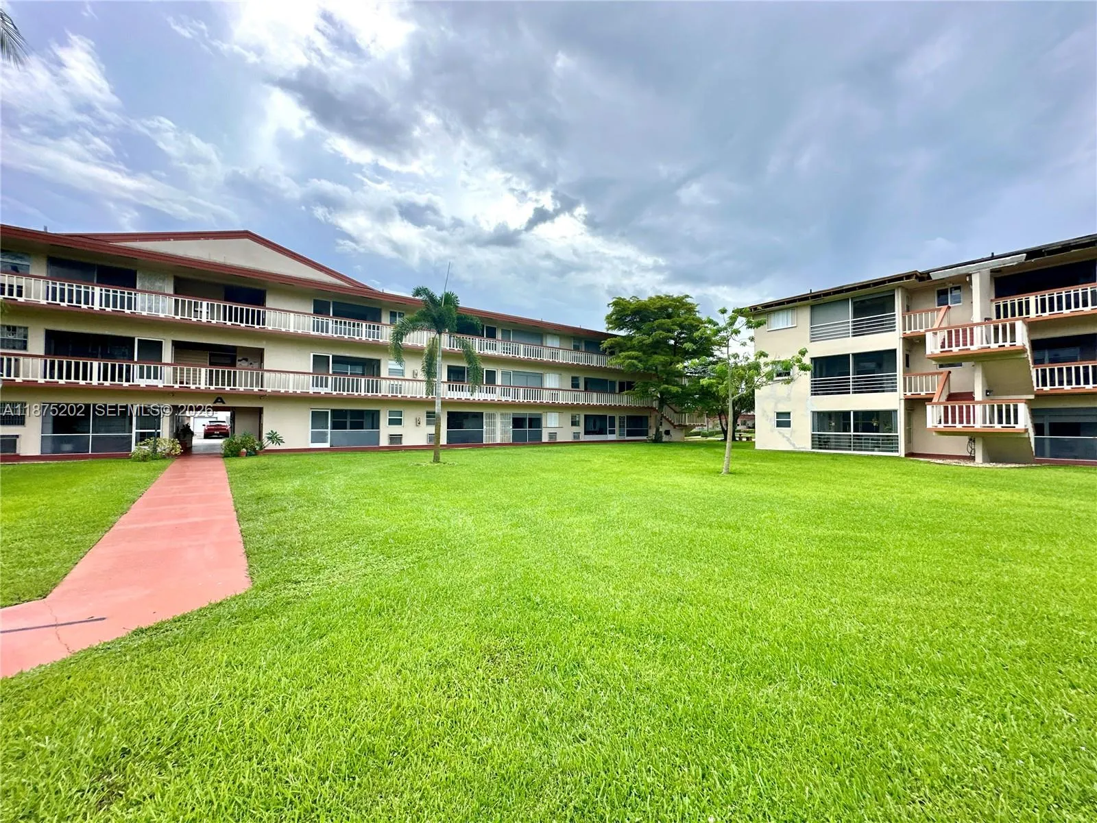 5300 Washington St A139, Hollywood, Florida 33021, Hollywood, Florida 33021, 1 Bedroom Bedrooms, ,1 BathroomBathrooms,Residential,For Sale,5300 Washington St A139, Hollywood, Florida 33021,A11875202